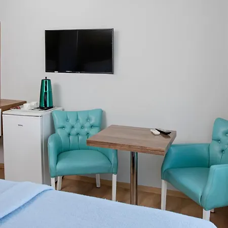 Hotel Gvar 3*